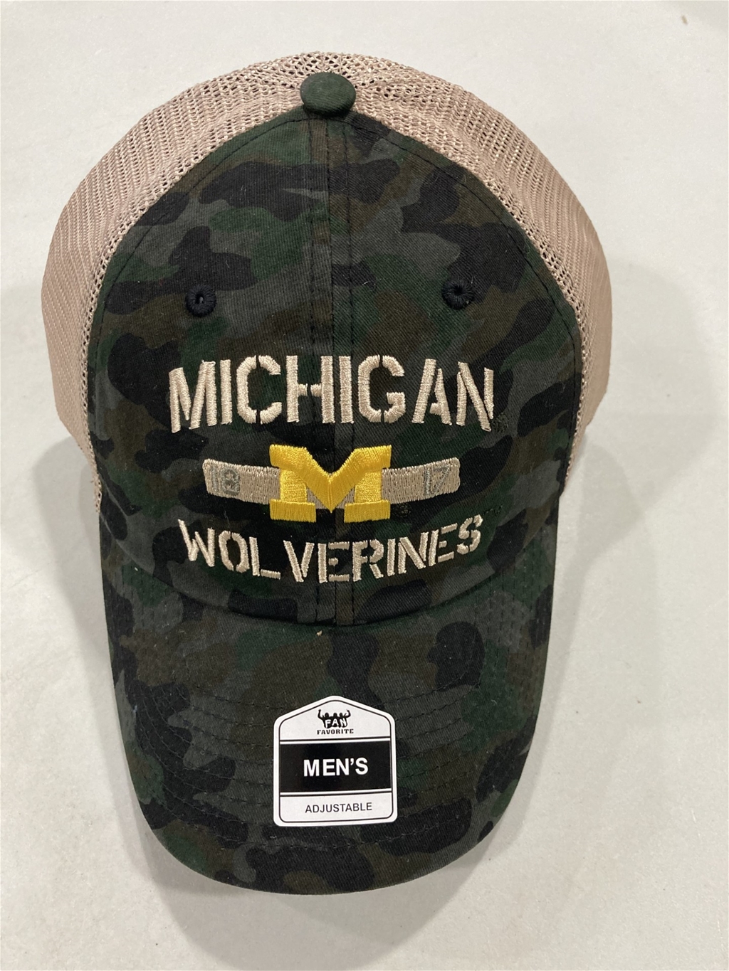 Michigan Wolverines NCAA Camo Mass Pincer Clean Up Mesh Snapback Hat