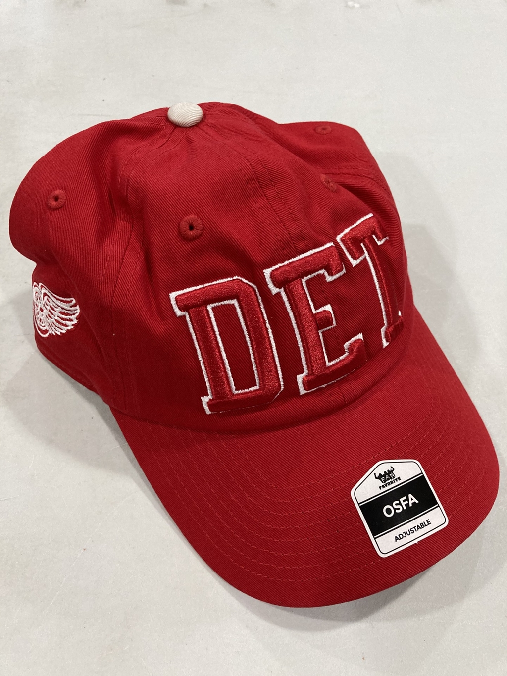 Detroit Red Wings NHL Red Mass Clique Clean Up Adjustable Hat